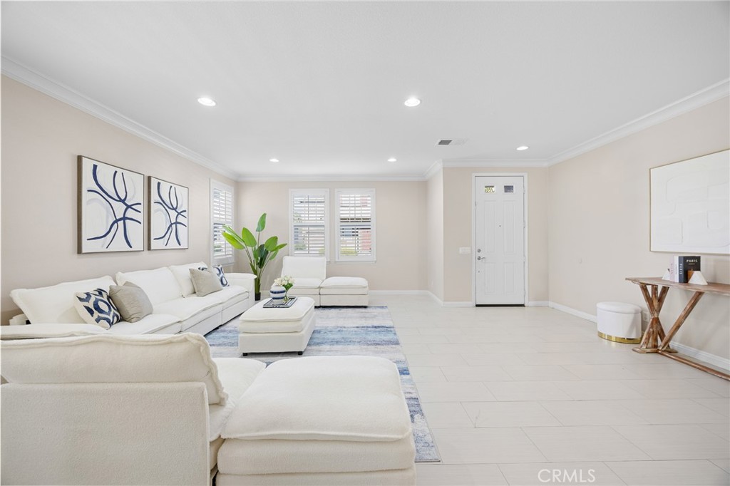 205 Summit, Lake Forest CA 92630 - photo 4