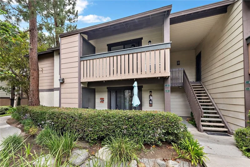 20702 El Toro 2, Lake Forest, CA 92630