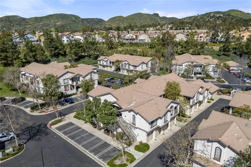 208 Chaumont, Lake Forest, CA 92610