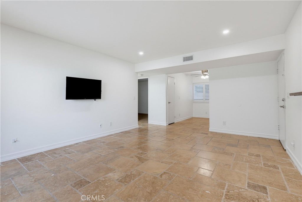 20874 Serrano Creek Road 64, Lake Forest CA 92630 - photo 9