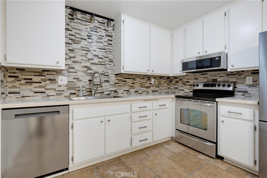 20874 Serrano Creek Road 64, Lake Forest CA 92630 - photo 19