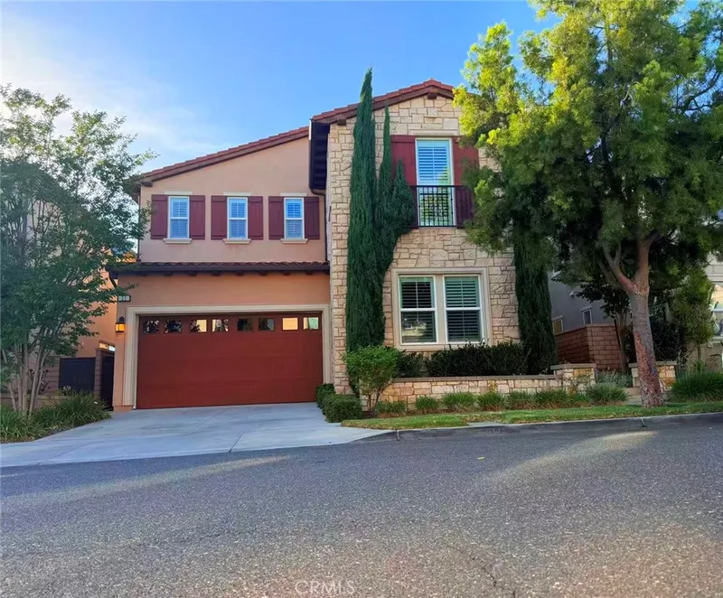 21 Barberry, Lake Forest