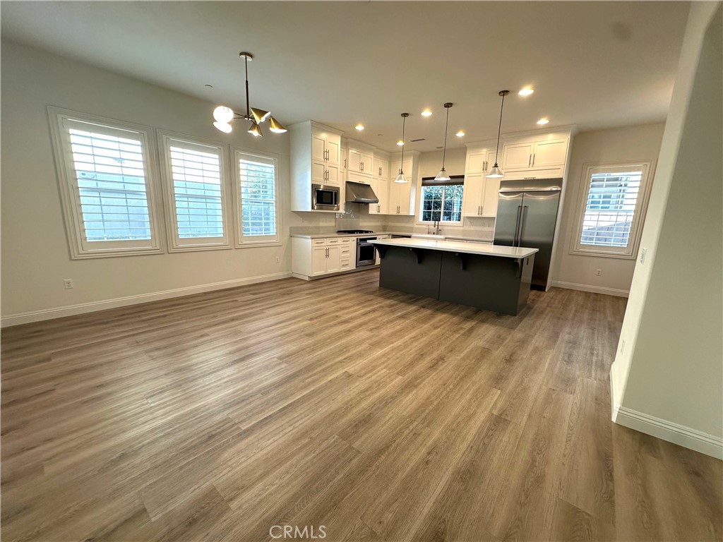 21 Castellana, Lake Forest CA 92630 - photo 4