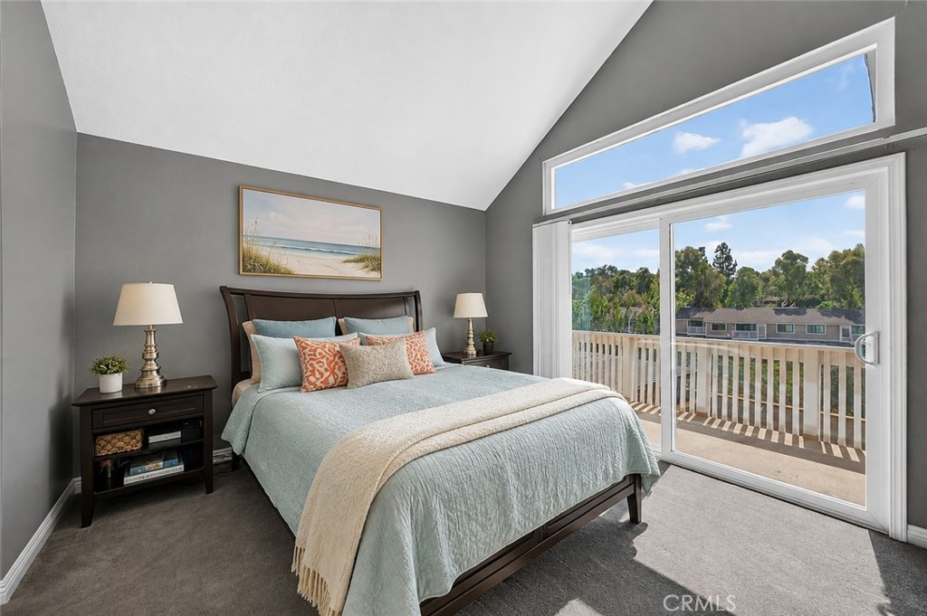 Vaulted ceilings in primary en-suite - 21056 Champlain, Lake Forest CA 92630 - photo 9