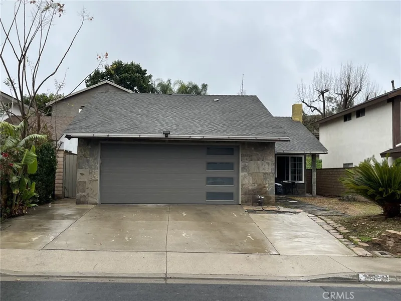 21062 Larchmont, Lake Forest