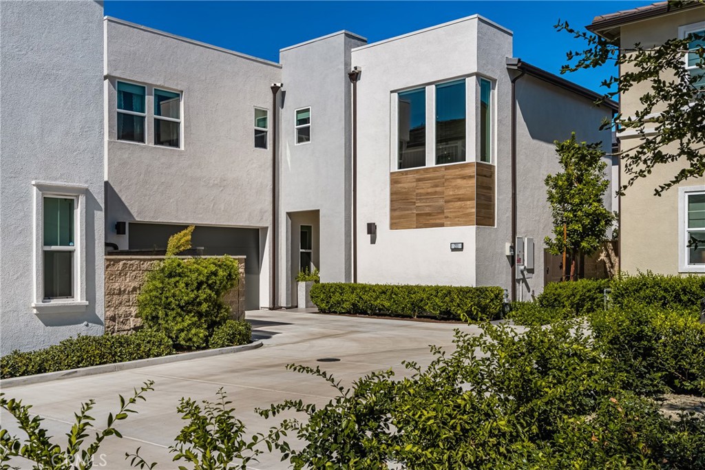 211 Brackens, Lake Forest CA 92630 - photo 1