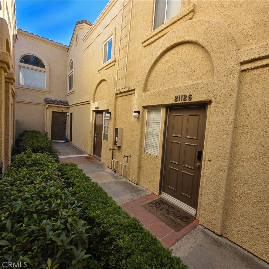 21128 Gladiolos, Lake Forest CA 92630 - photo 2