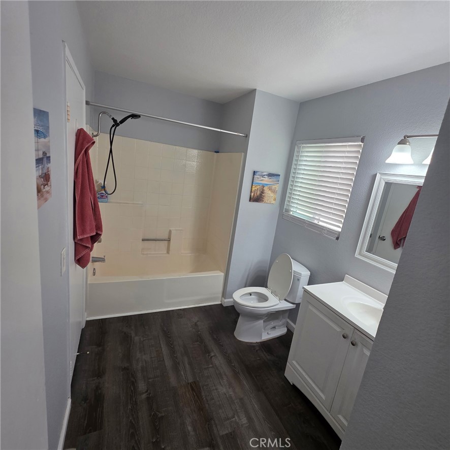 21128 Gladiolos, Lake Forest CA 92630 - photo 11