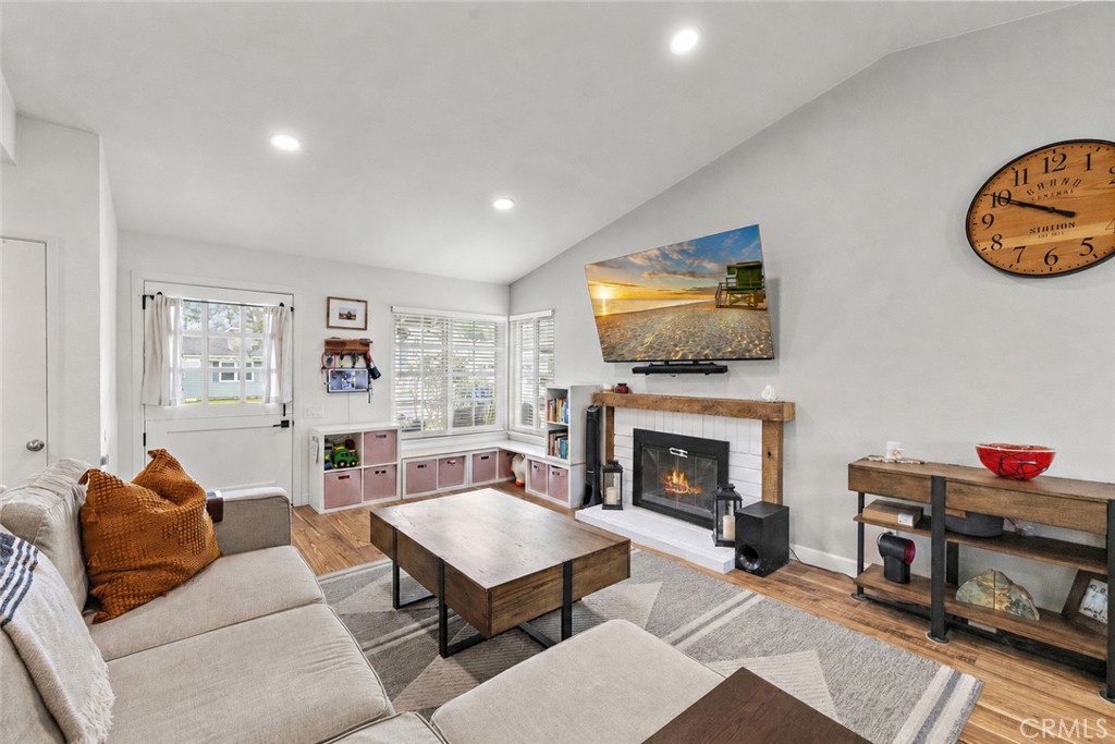 21155 Larchmont, Lake Forest CA 92630 - photo 8