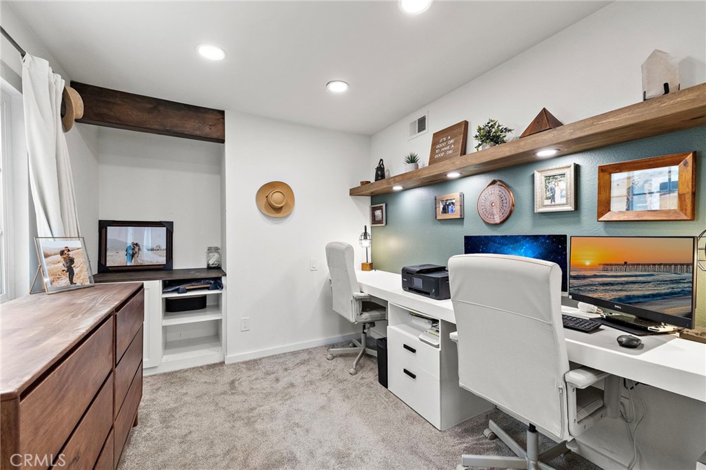 21155 Larchmont, Lake Forest CA 92630 - photo 20