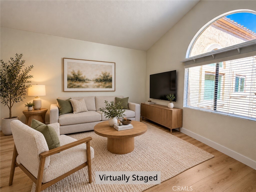 21156 Gladiolos, Lake Forest CA 92630 - photo 3