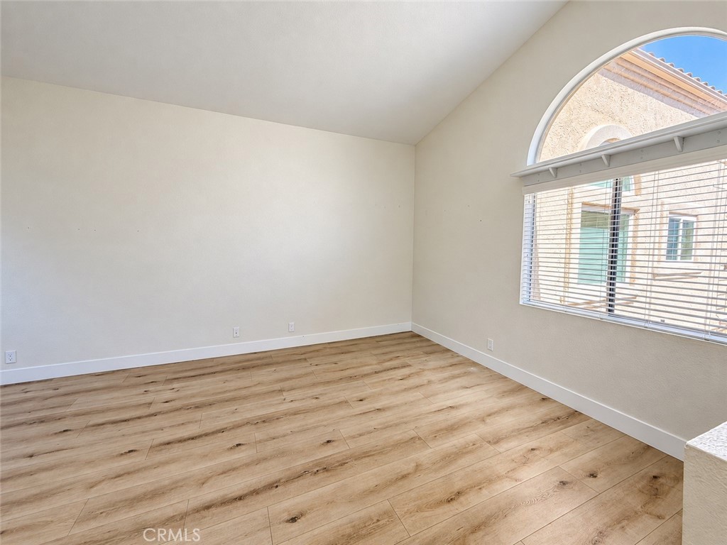 21156 Gladiolos, Lake Forest CA 92630 - photo 4