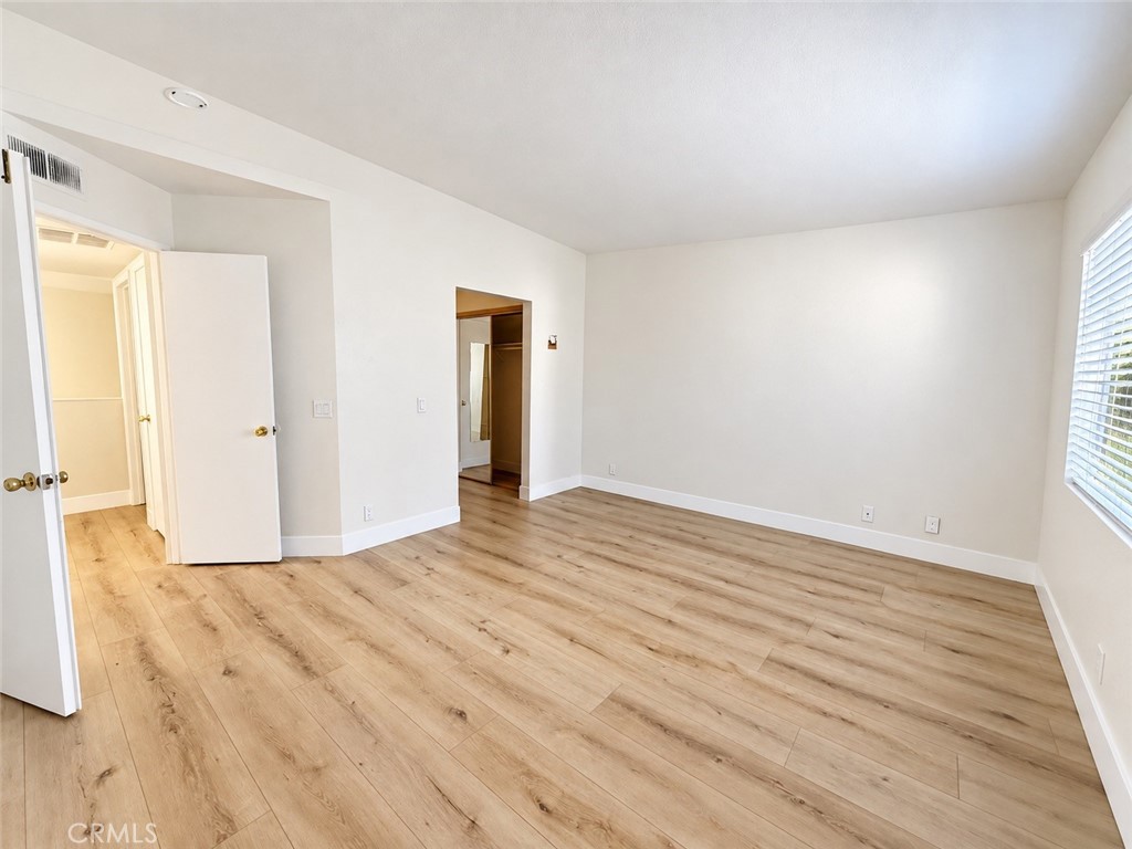 21156 Gladiolos, Lake Forest CA 92630 - photo 12