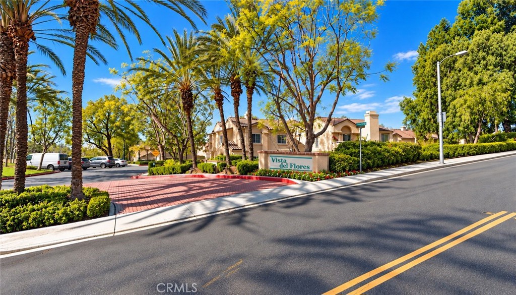 21156 Gladiolos, Lake Forest CA 92630 - photo 15
