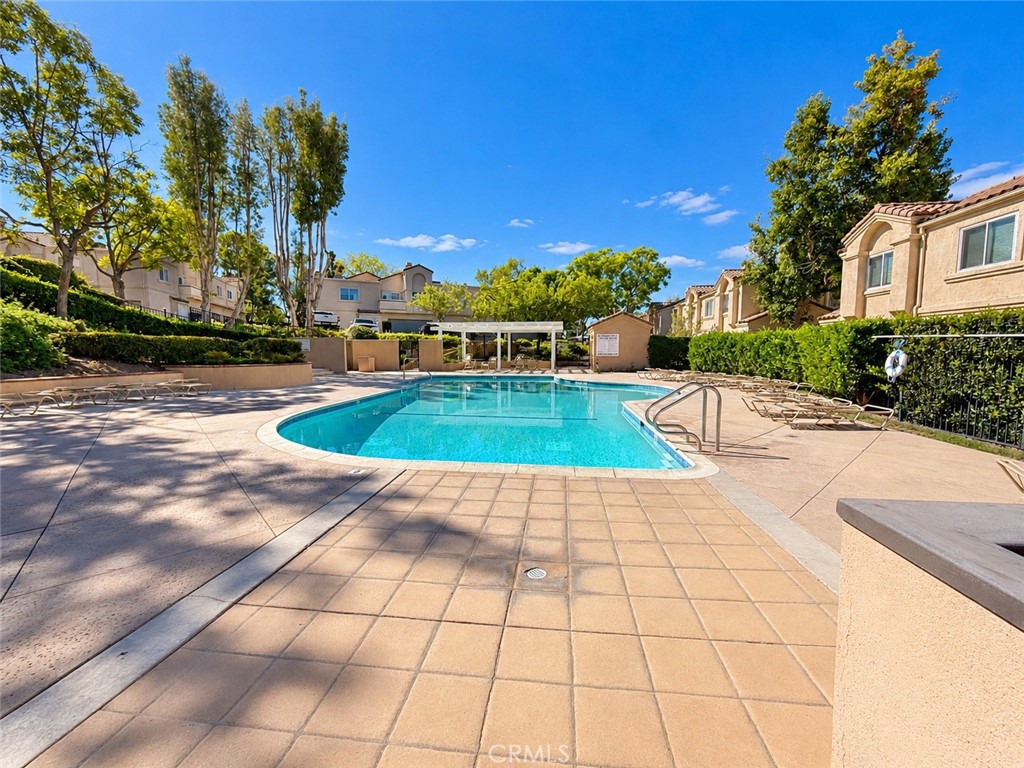 21156 Gladiolos, Lake Forest CA 92630 - photo 16