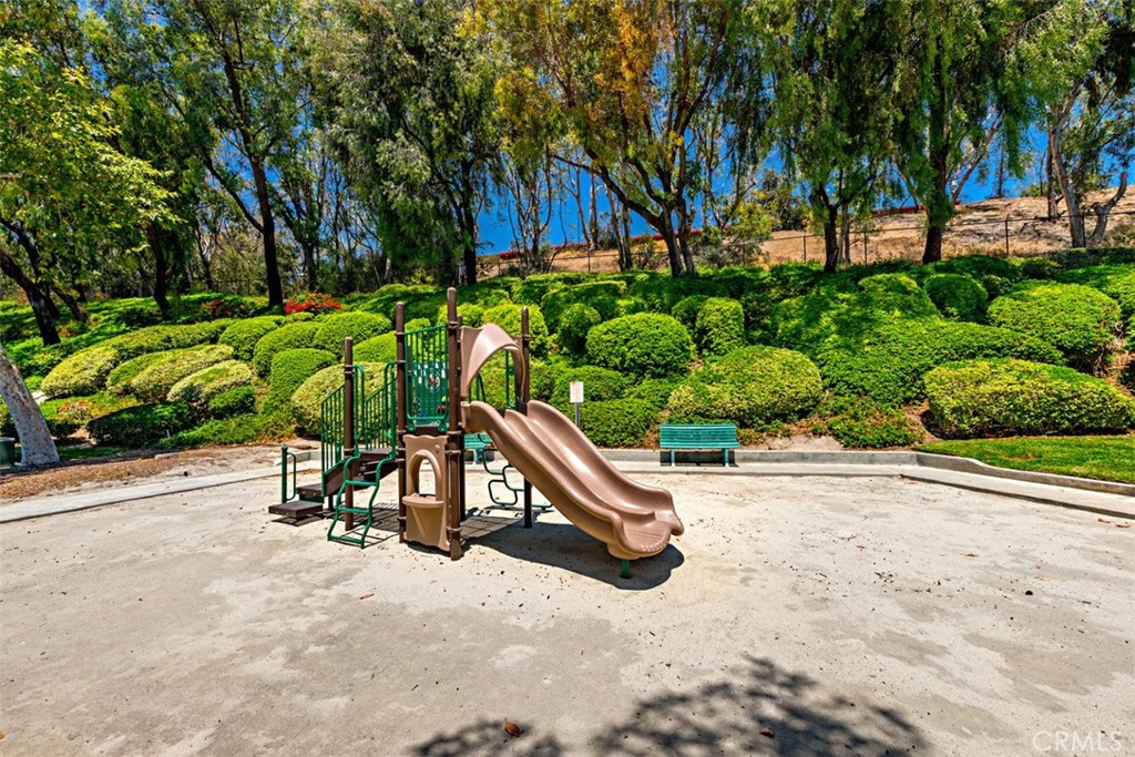 Kids play area. - 21227 Camelia 18, Lake Forest CA 92630 - photo 19