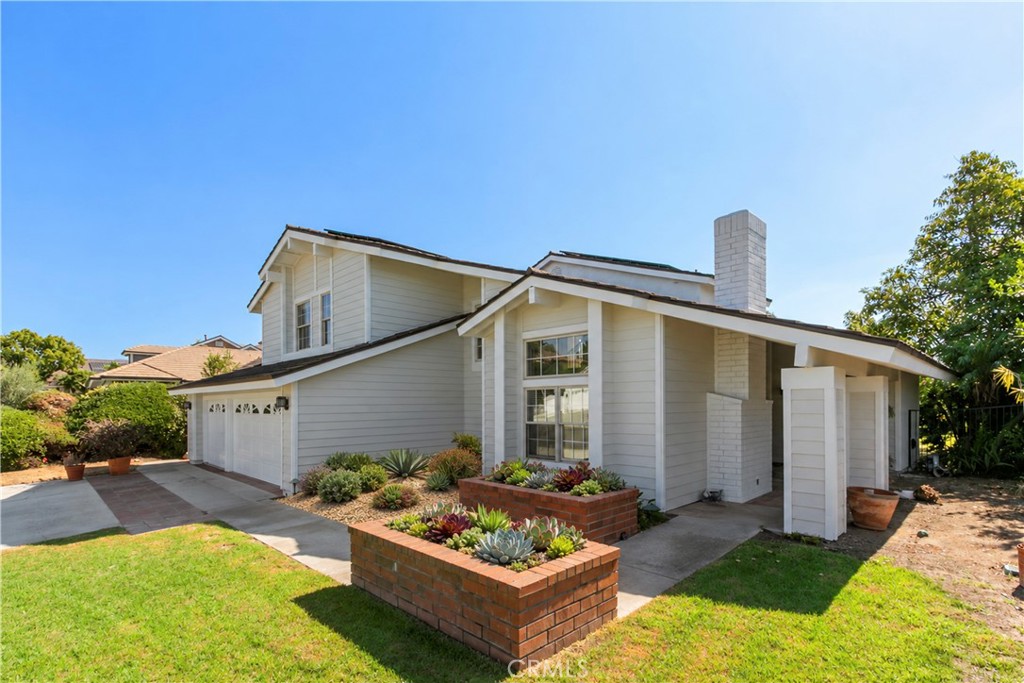 21642 Montbury Drive, Lake Forest CA 92630 - photo 2