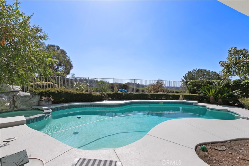 21642 Montbury Drive, Lake Forest CA 92630 - photo 28