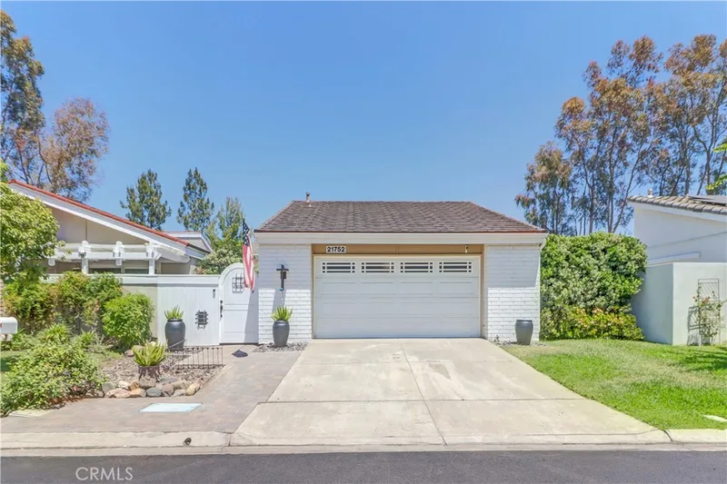21752 Northwood Lane, Lake Forest