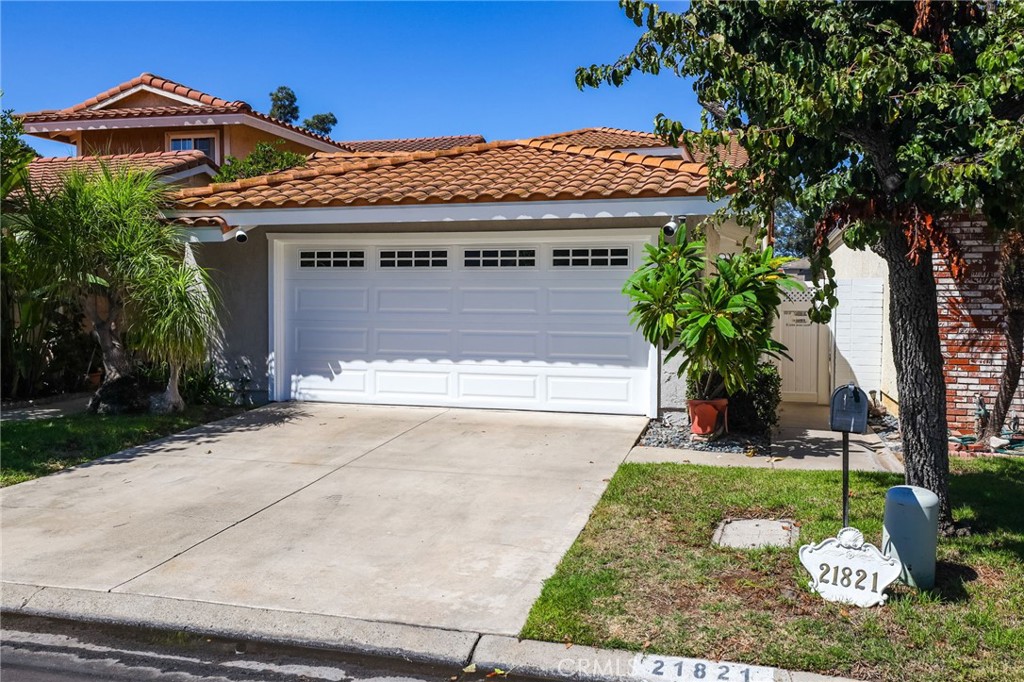 21821 Michigan Lane, Lake Forest CA 92630 - photo 9