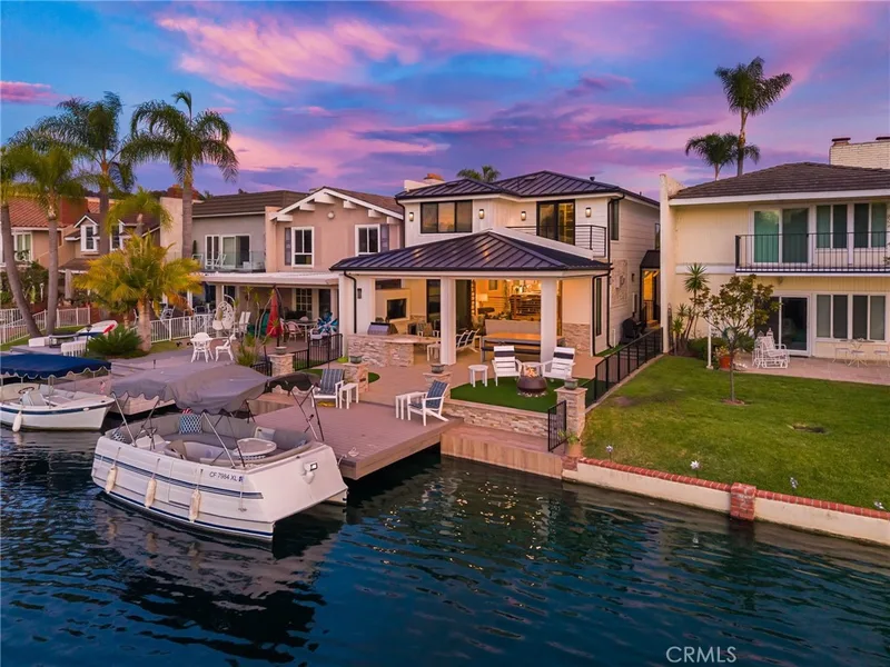 21845 Ticonderoga Lane, Lake Forest