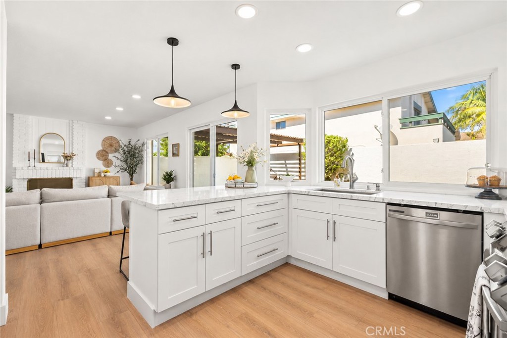 Kitchen - 22145 Pheasant Street, Lake Forest CA 92630 - photo 21