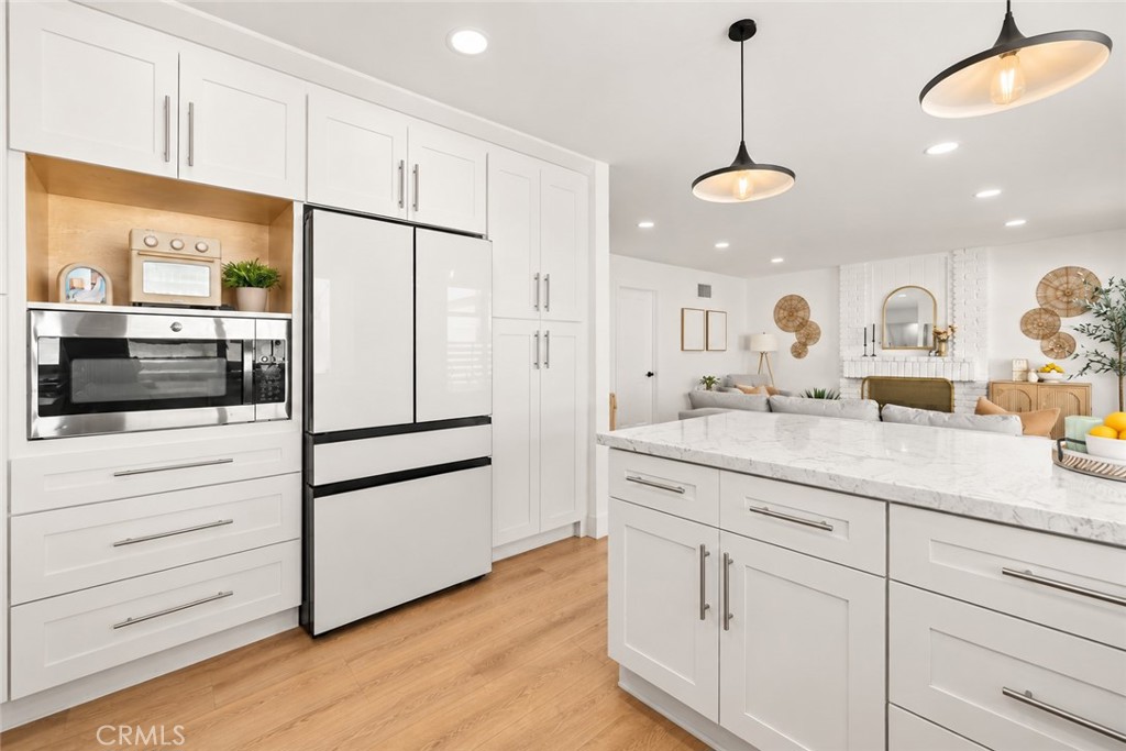 Kitchen with Cabinets - 22145 Pheasant Street, Lake Forest CA 92630 - photo 22