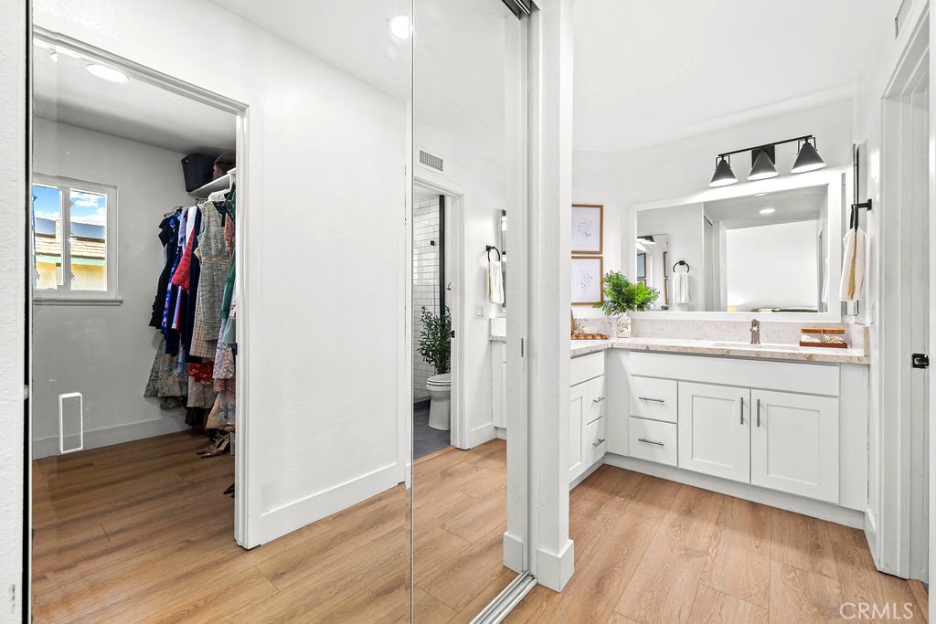 Primary Ensuite Bath with Walk-in Closet - 22145 Pheasant Street, Lake Forest CA 92630 - photo 35