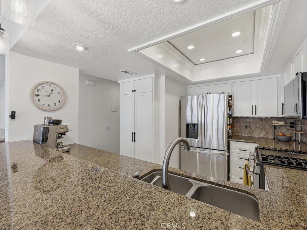 22185 Cedar Pointe, Lake Forest CA 92630 - photo 16