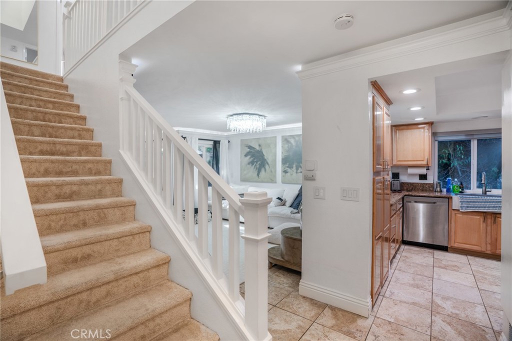 22235 Vista Verde, Lake Forest CA 92630 - photo 5