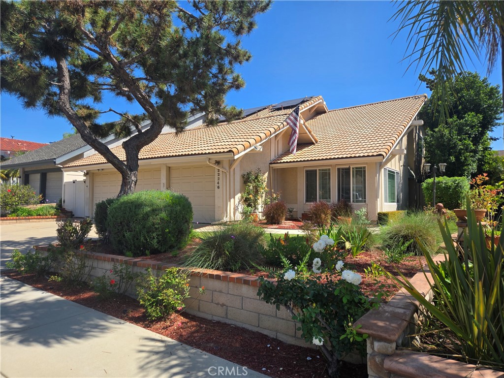 Welcome to 22246 Lantern Lane! - 22246 Lantern Lane, Lake Forest CA 92630 - photo 1