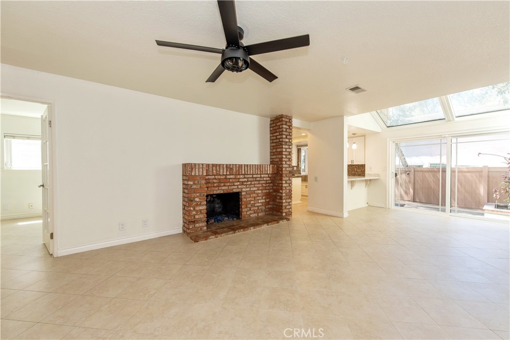 22625 Wood Shadow, Lake Forest CA 92630 - photo 7