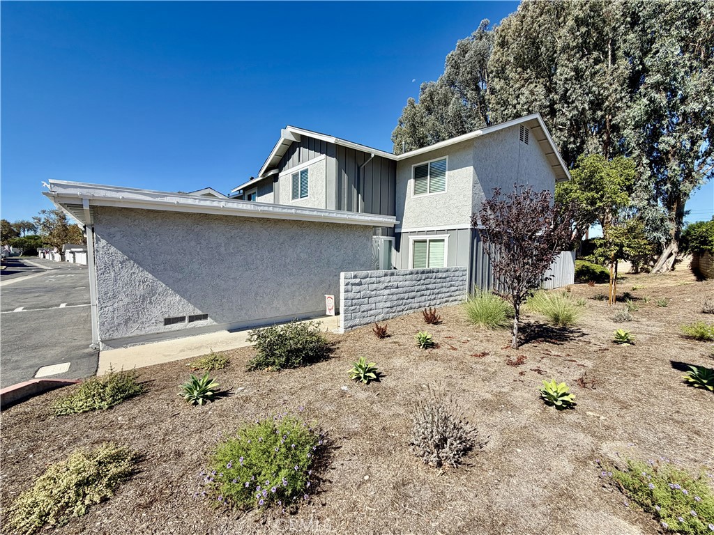 22871 Leo Ln 49, Lake Forest CA 92630 - photo 2