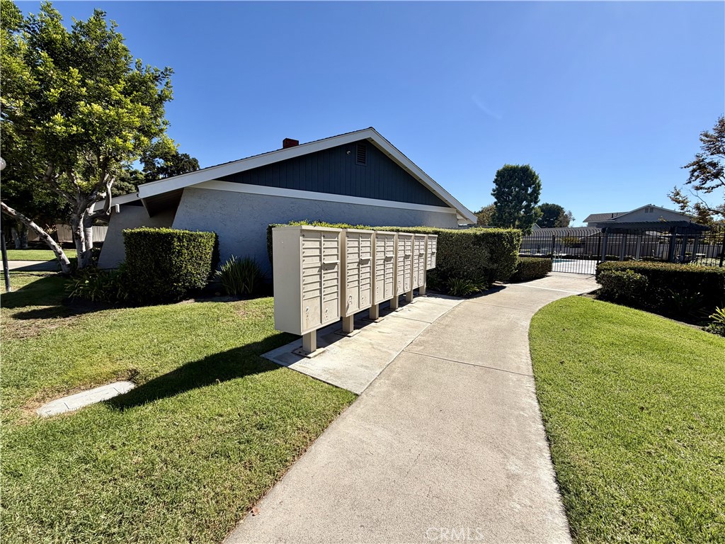 22871 Leo Ln 49, Lake Forest CA 92630 - photo 3