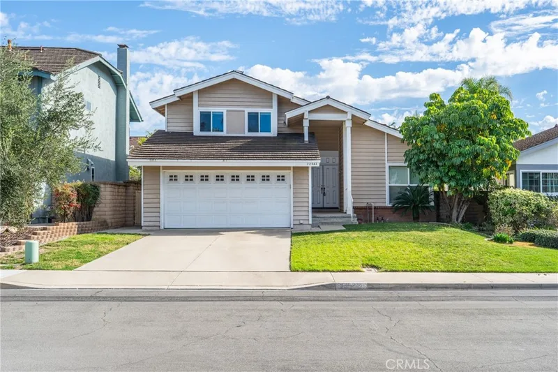 22942 Broadleaf, Lake Forest, CA 92630