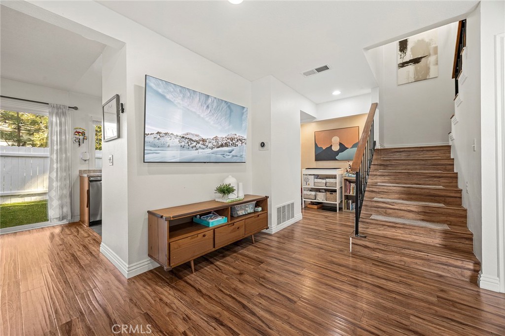 22946 Moonstone, Lake Forest CA 92630 - photo 10