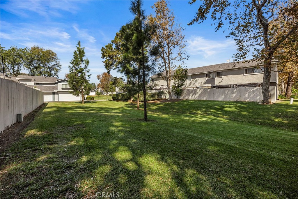 22946 Moonstone, Lake Forest CA 92630 - photo 31