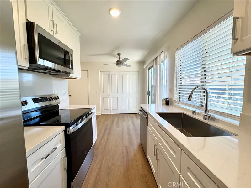 23220 Orange 1, Lake Forest, CA 92630