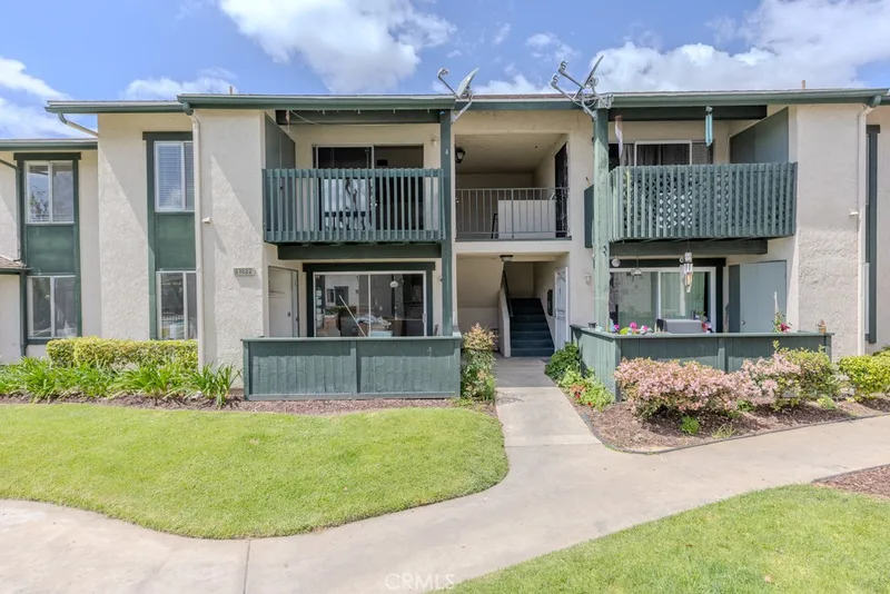 23222 Orange 4, Lake Forest
