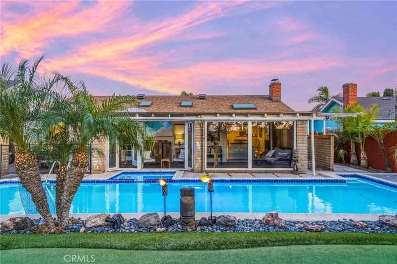 23241 El Gato, Lake Forest, CA 92630 23241 El Gato, Lake Forest, CA 92630