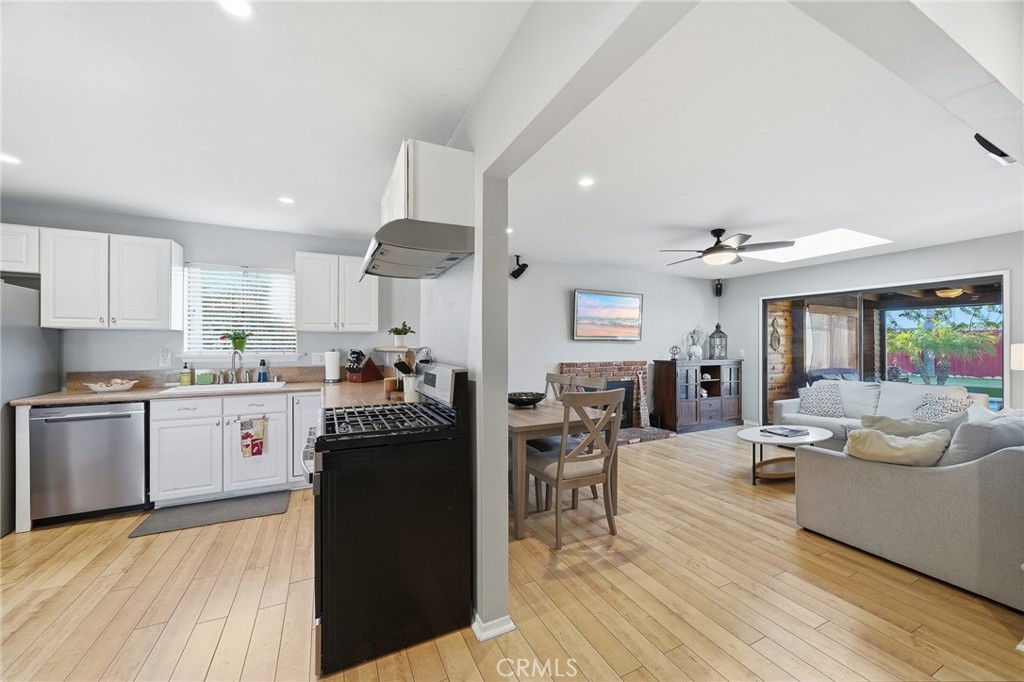 23241 El Gato, Lake Forest CA 92630 - photo 4