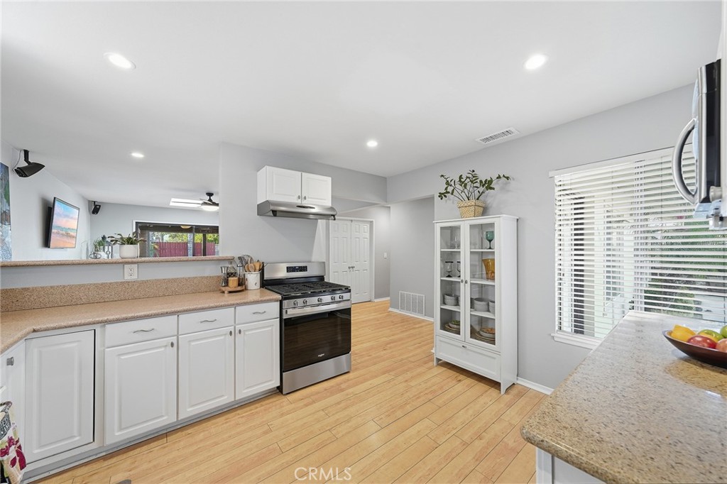 23241 El Gato, Lake Forest CA 92630 - photo 9