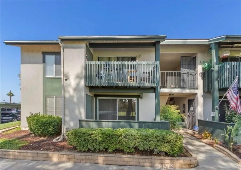 23258 Orange 1, Lake Forest