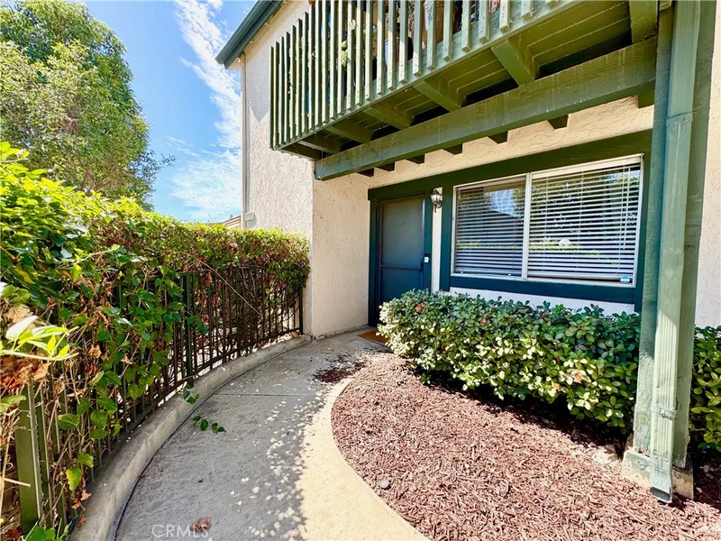 23288 Orange Avenue 5, Lake Forest, CA 92630