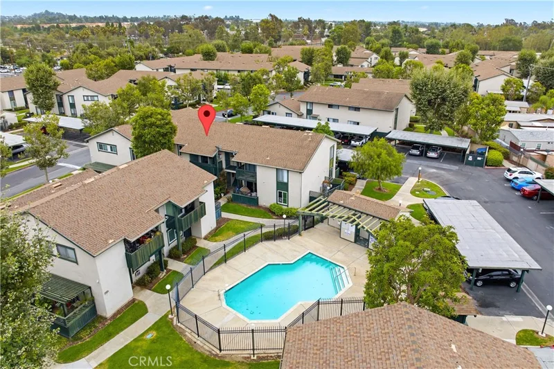 23292 Orange Avenue 6, Lake Forest