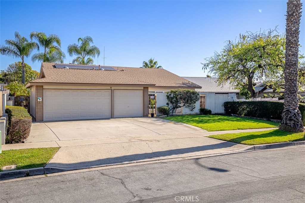 23372 Dune Mear Road, Lake Forest CA 92630 - photo 1