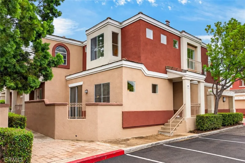 24 Mission Court, Lake Forest
