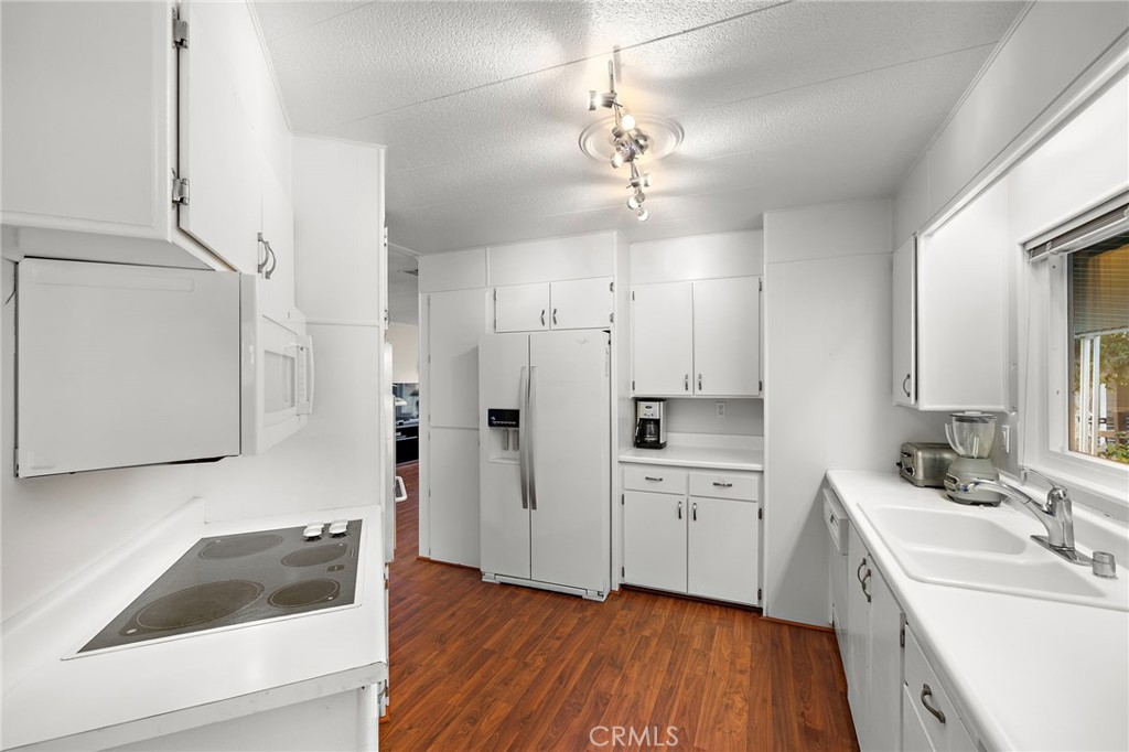 24001 Muirlands Boulevard 122, Lake Forest CA 92630 - photo 25
