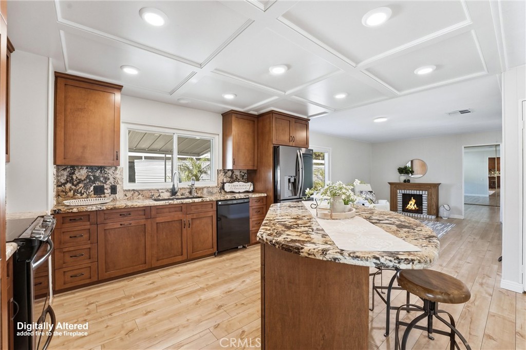 recessed lighting on dimmers - 24001 Muirlands Boulevard 64, Lake Forest CA 92630 - photo 4