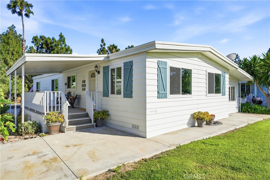 large lot - 24001 Muirlands Boulevard 64, Lake Forest CA 92630 - photo 21